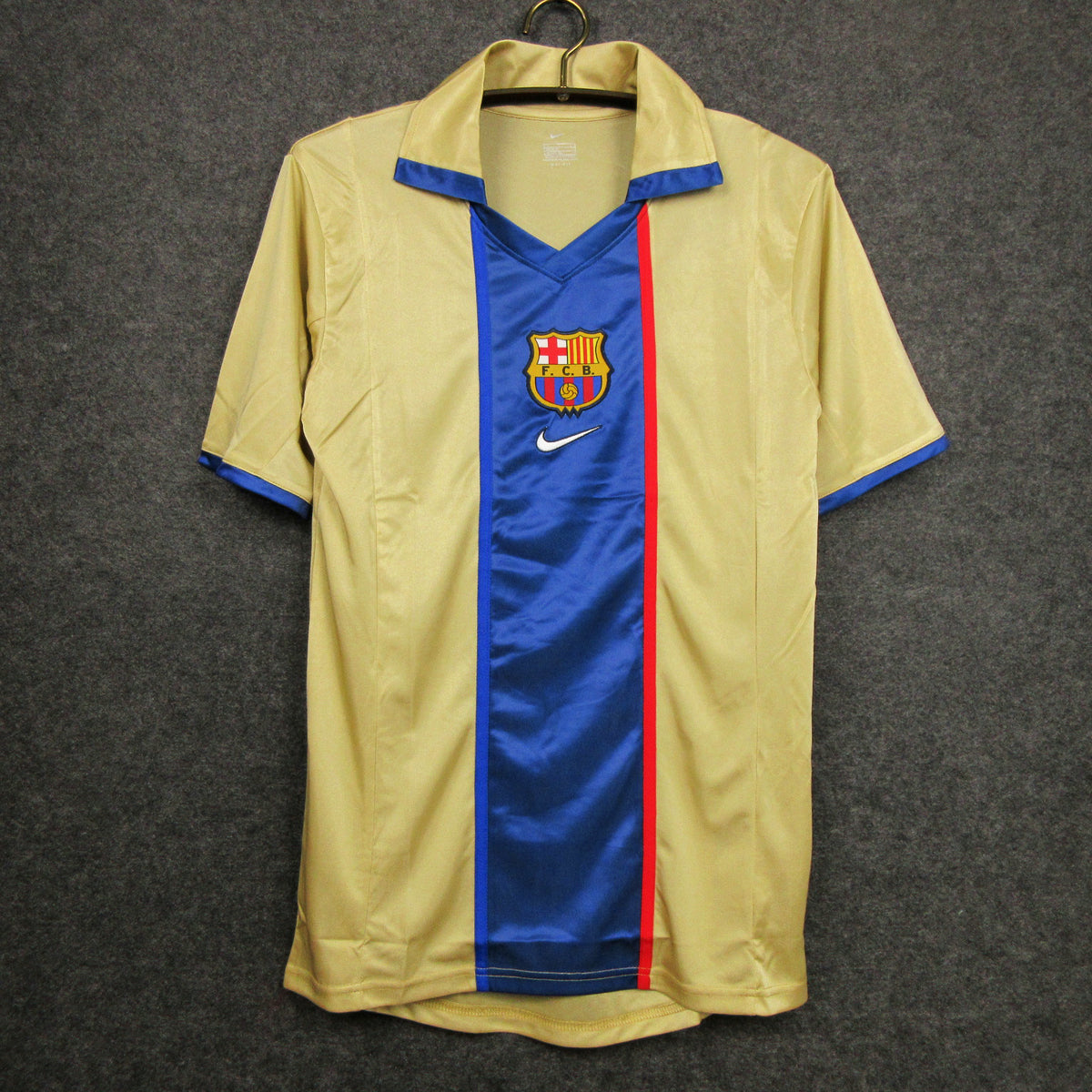 FC Barcelona 01/02 Away Retro Jersey