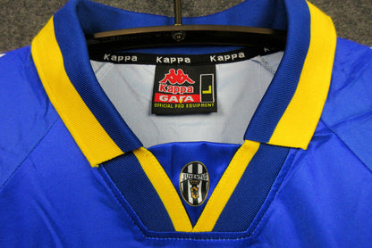 Juventus 95/96 Away Retro Jersey