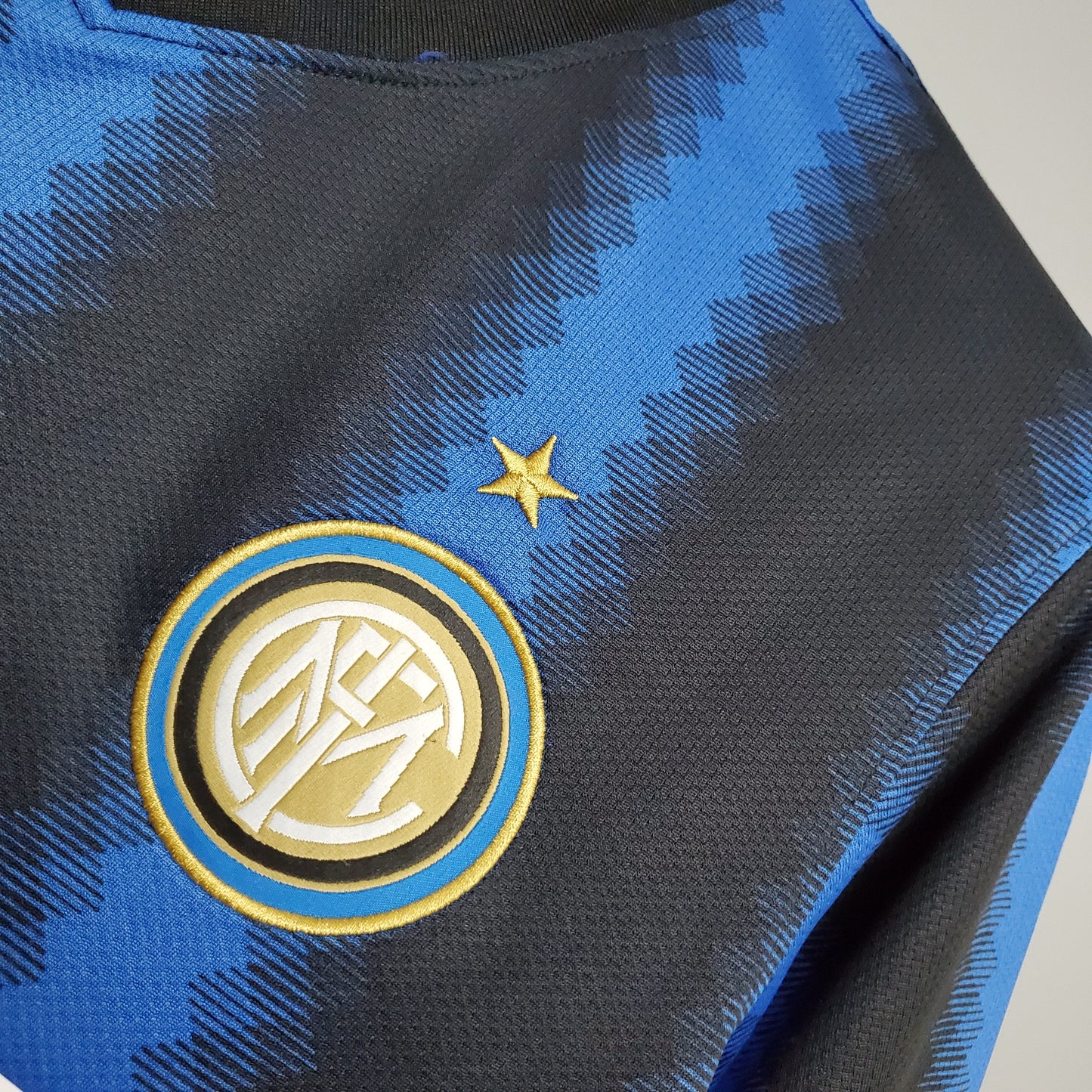 Inter Milan 10/11 Home Retro Jersey