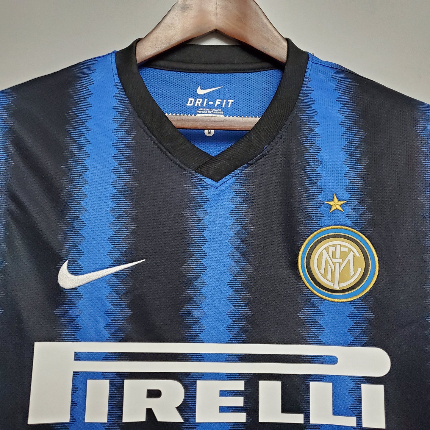 Inter Milan 10/11 Home Retro Jersey