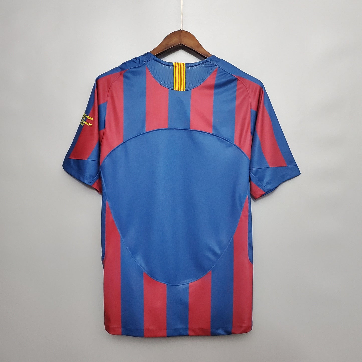 FC Barcelona 05/06 Home Retro Jersey